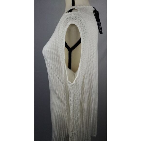 Chaser Thermal Cold Shoulder Henley in True White | REVOLVE size med - Picture 5 of 9